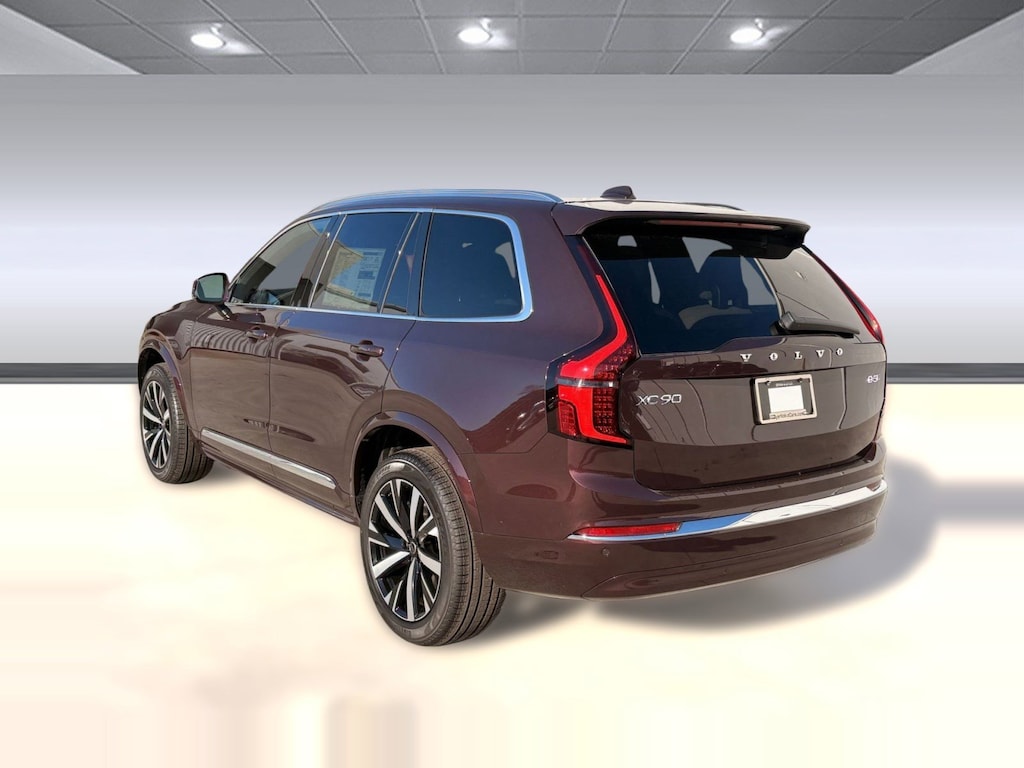 New 2026 Volvo XC90 B5 Core SUV