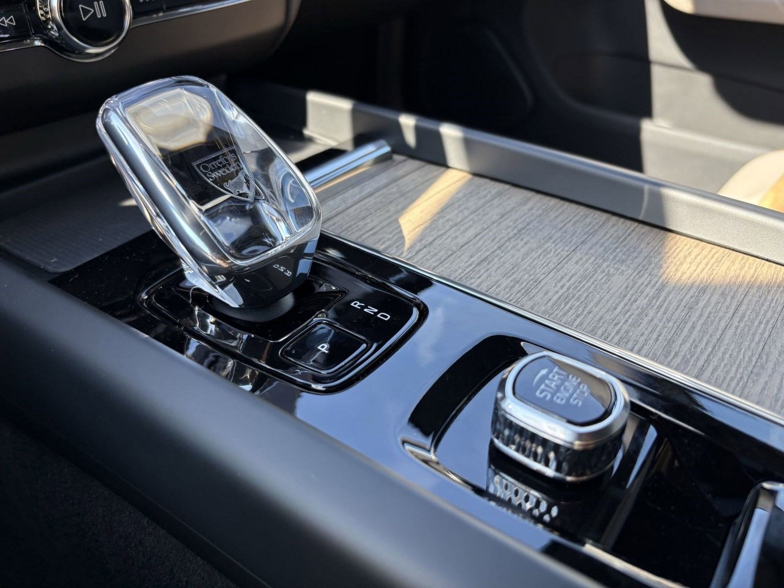 2026 Volvo XC60 Core - Photo 17