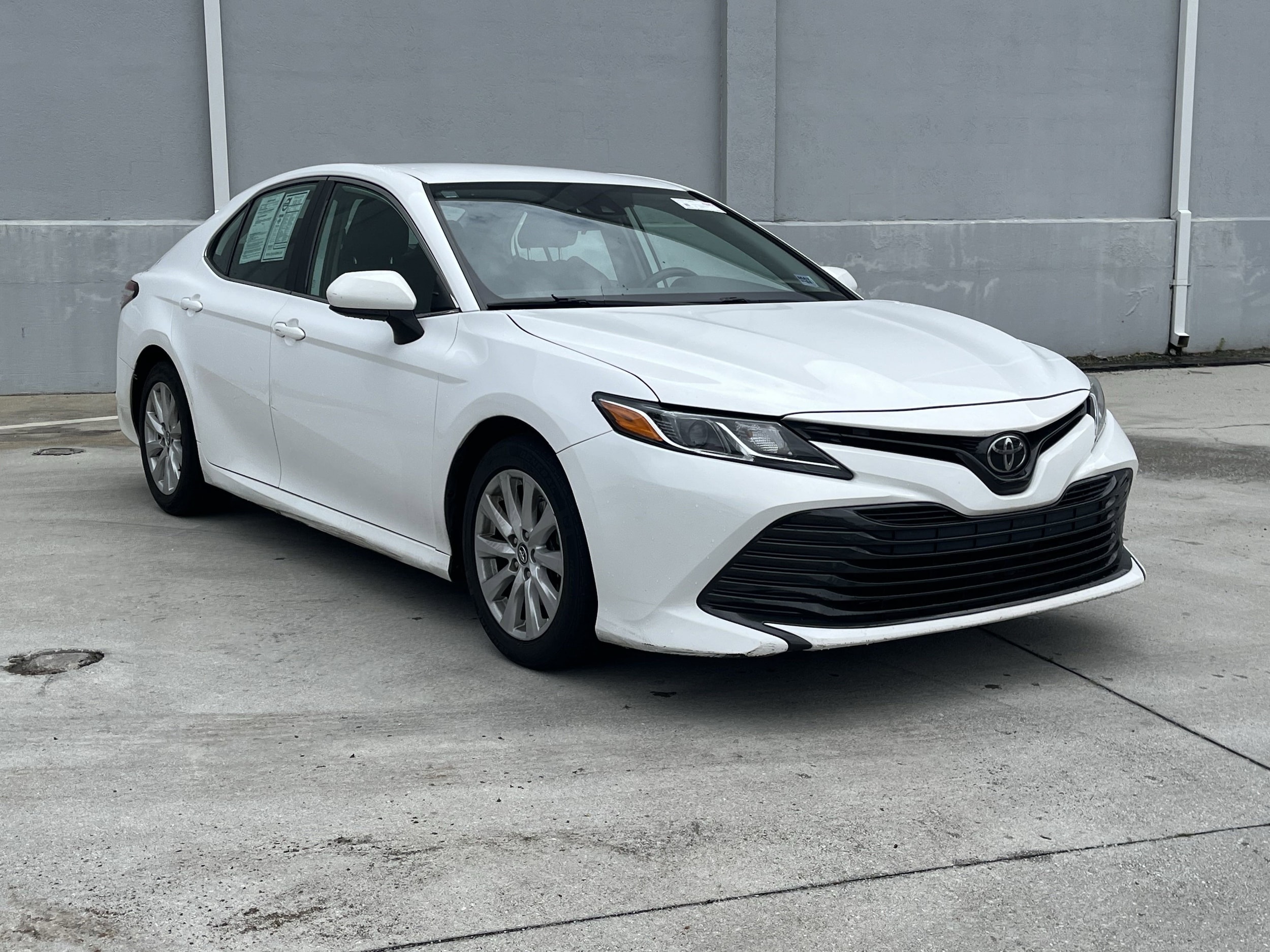 Used 2019 Toyota Camry LE with VIN 4T1B11HK8KU755860 for sale in Chamblee, GA