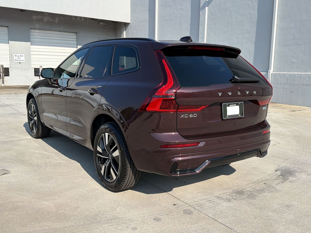 New 2026 Volvo XC60 B5 Plus SUV