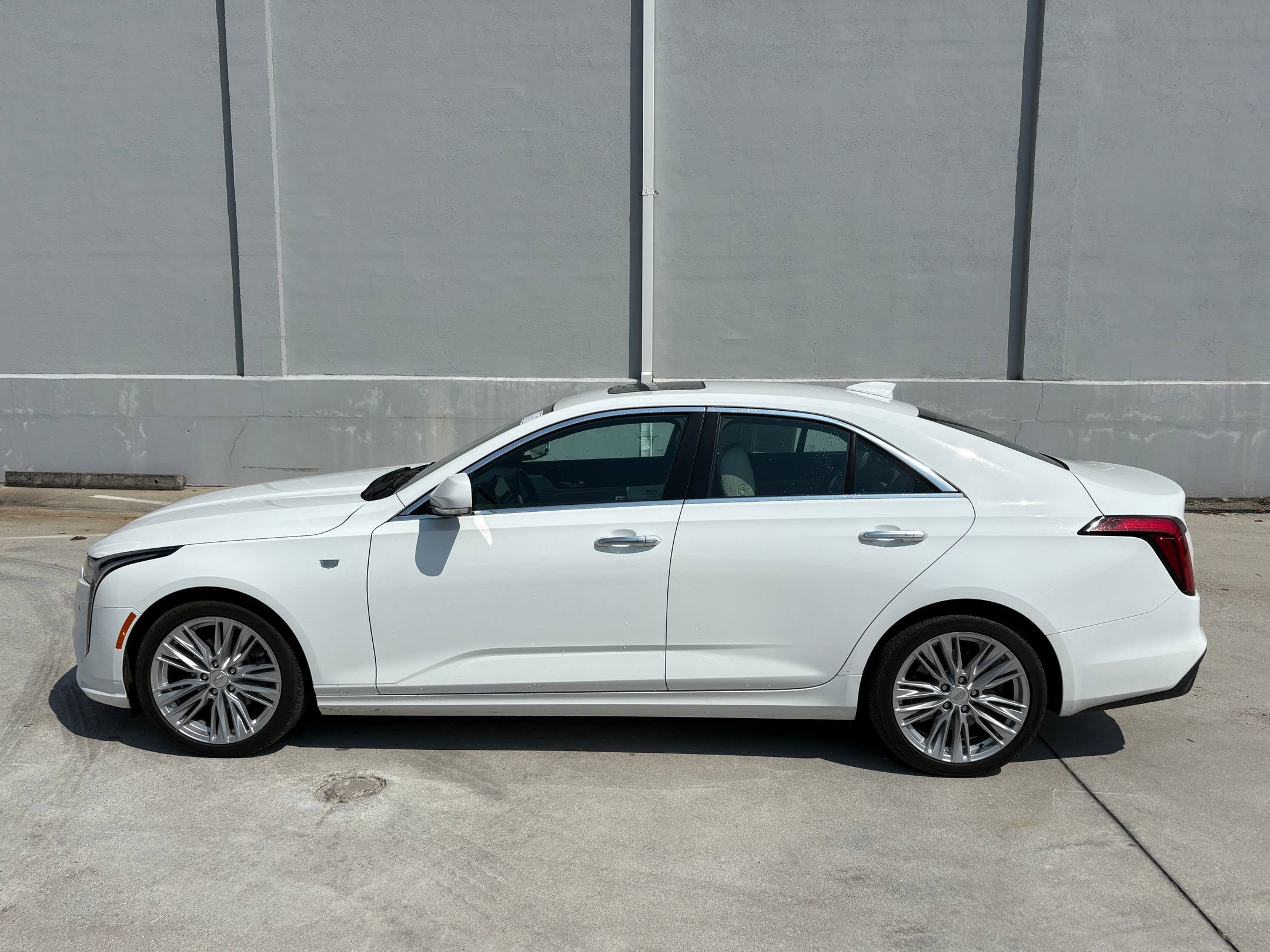 2025 Cadillac CT4 Premium Luxury photo 2