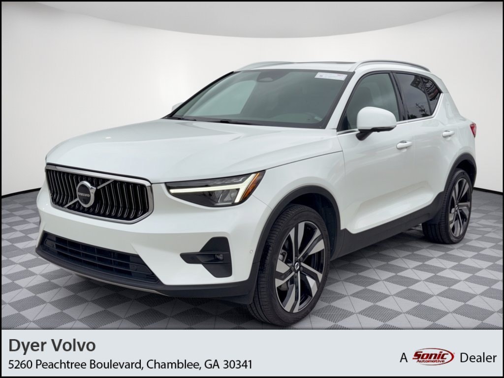 2023 Volvo XC40