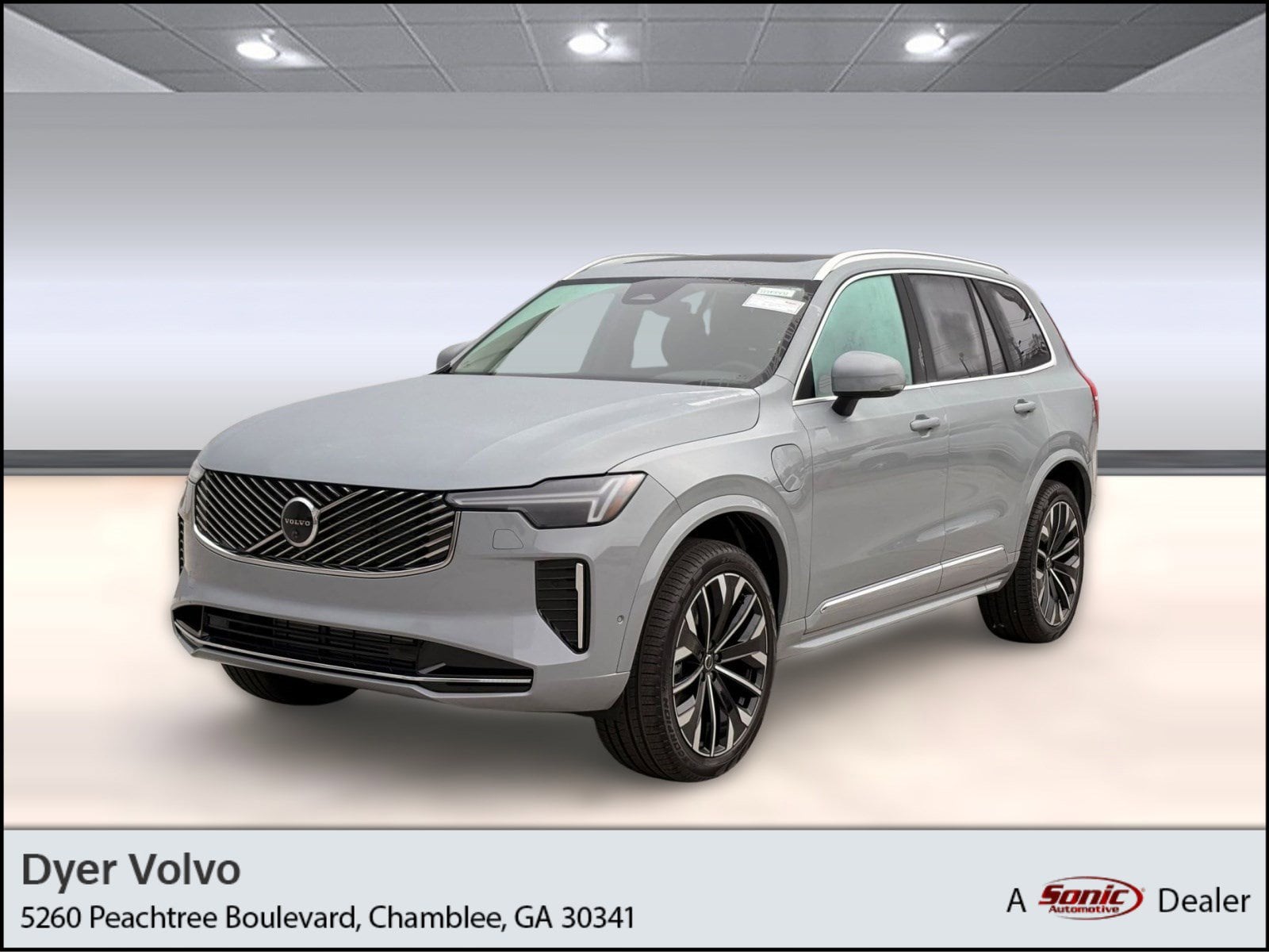 2026 Volvo XC90 Plus's photo