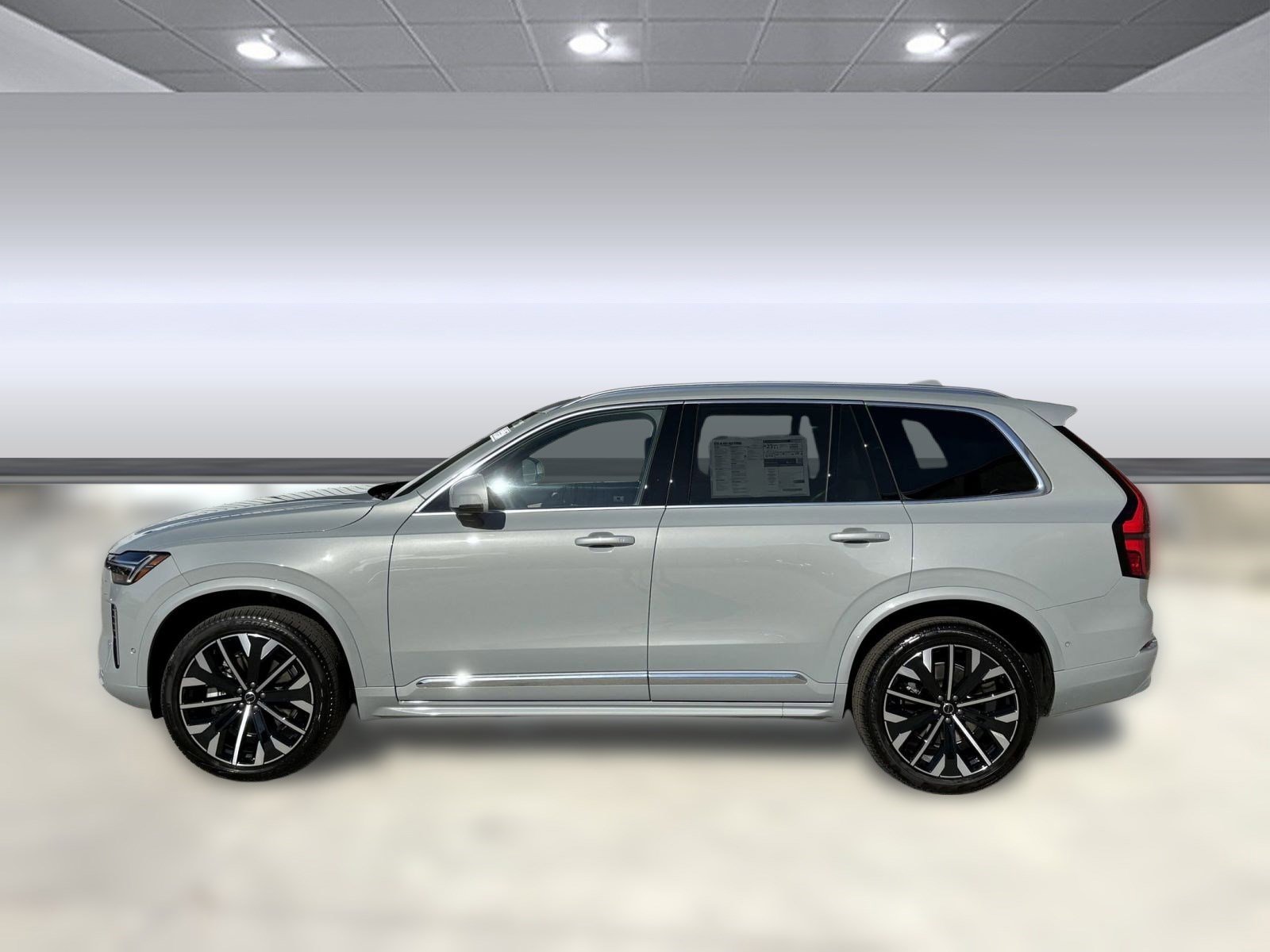 2026 Volvo XC90 Plus photo 2