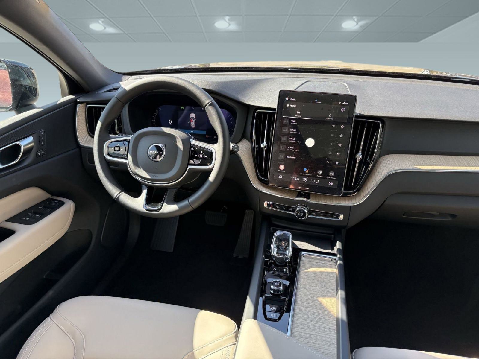 2026 Volvo XC60 Core - Photo 24