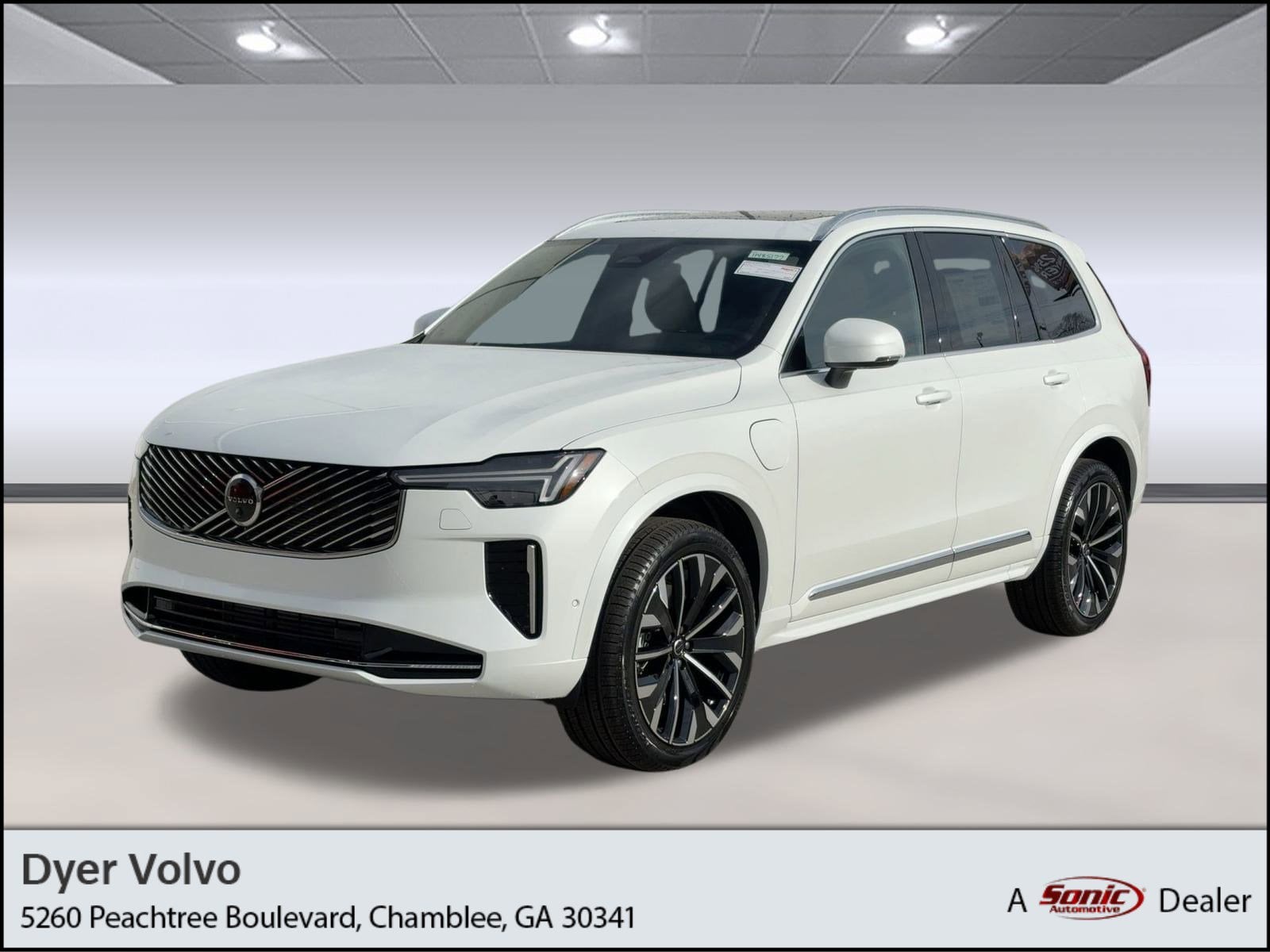 2026 Volvo XC90 Plus's photo