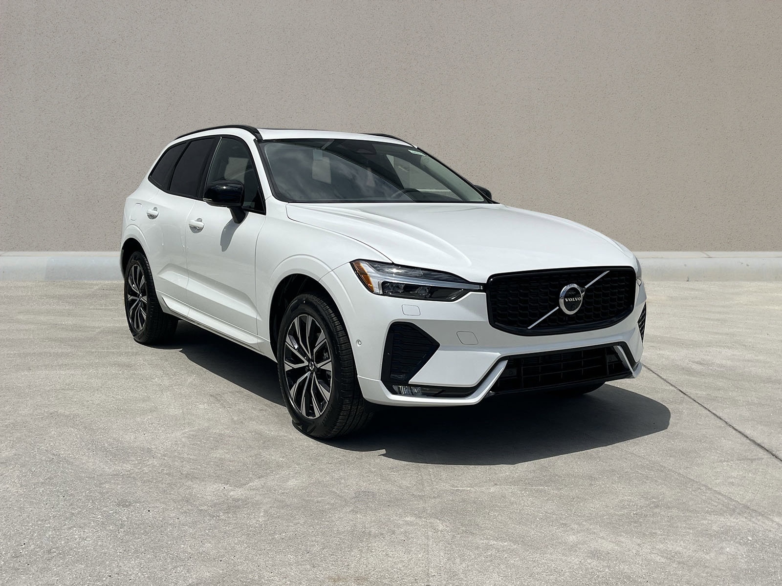 2025 Volvo XC60