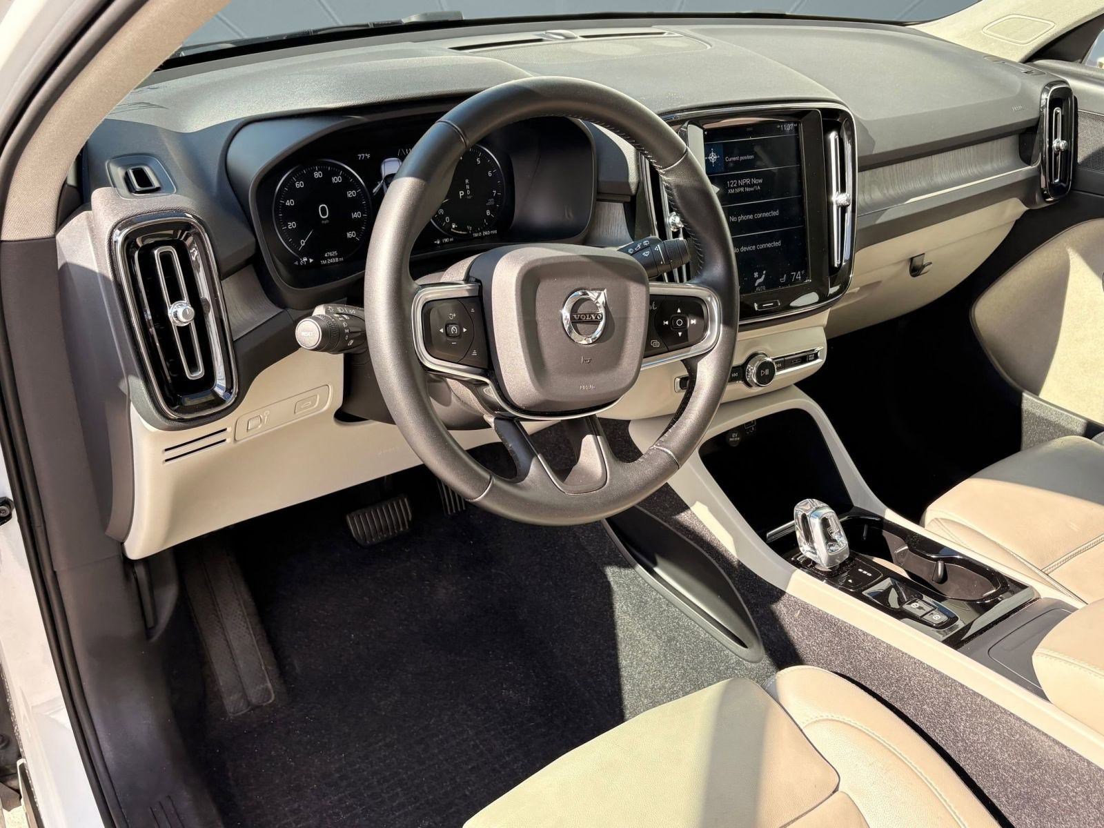 2020 Volvo XC40 Inscription photo 4