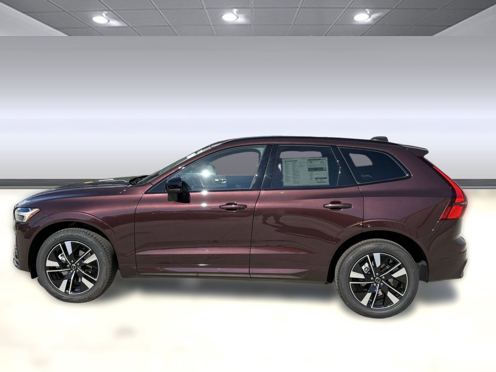 2026 Volvo XC60 B5 Core photo 2