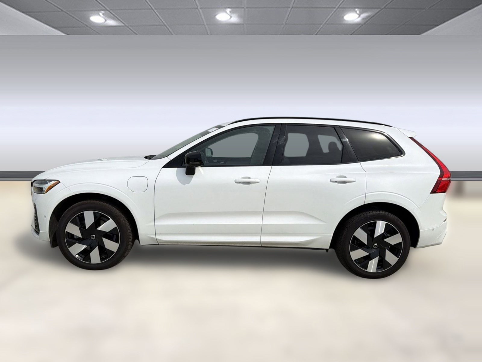 Used 2025 Volvo XC60 Plus with VIN YV4H60RC8S1019596 for sale in Chamblee, GA