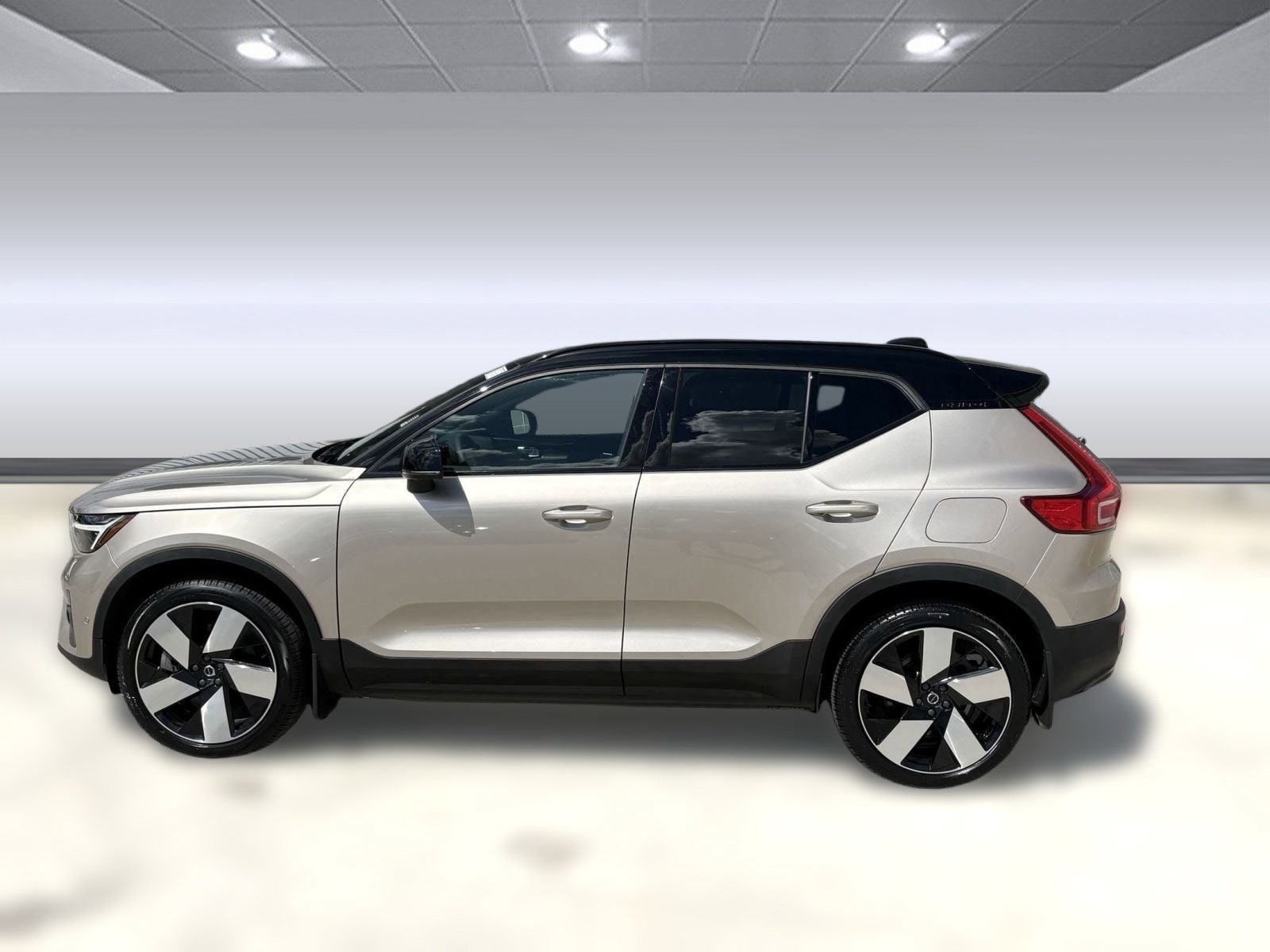 Certified 2023 Volvo XC40 Ultimate with VIN YV4ED3UMXP2013682 for sale in Chamblee, GA