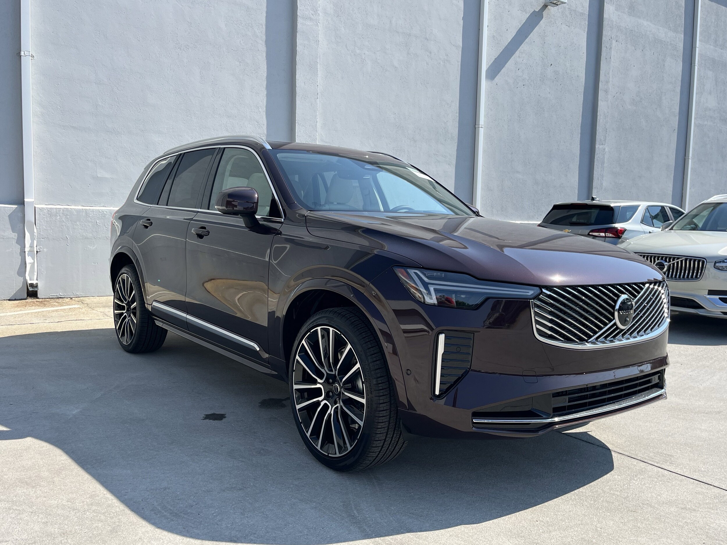 2026 Volvo XC90 B5 photo 2