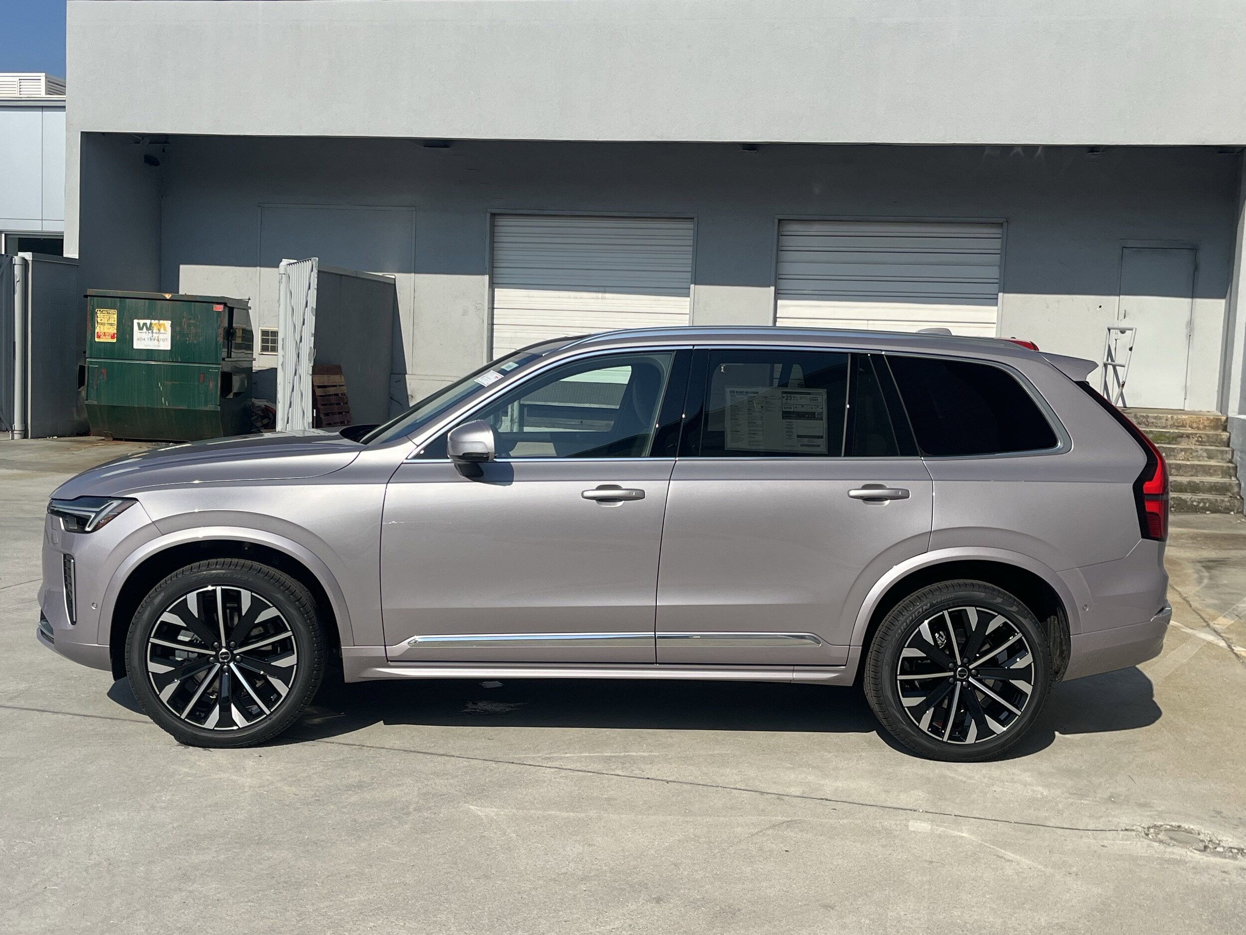 2026 Volvo XC90 Plus photo 3