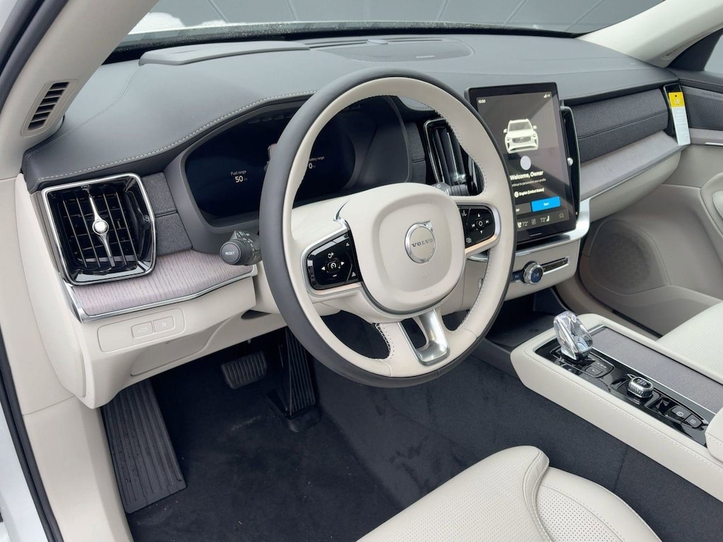 New 2026 Volvo XC90 plug-in hybrid T8 Ultra 7-Seater SUV