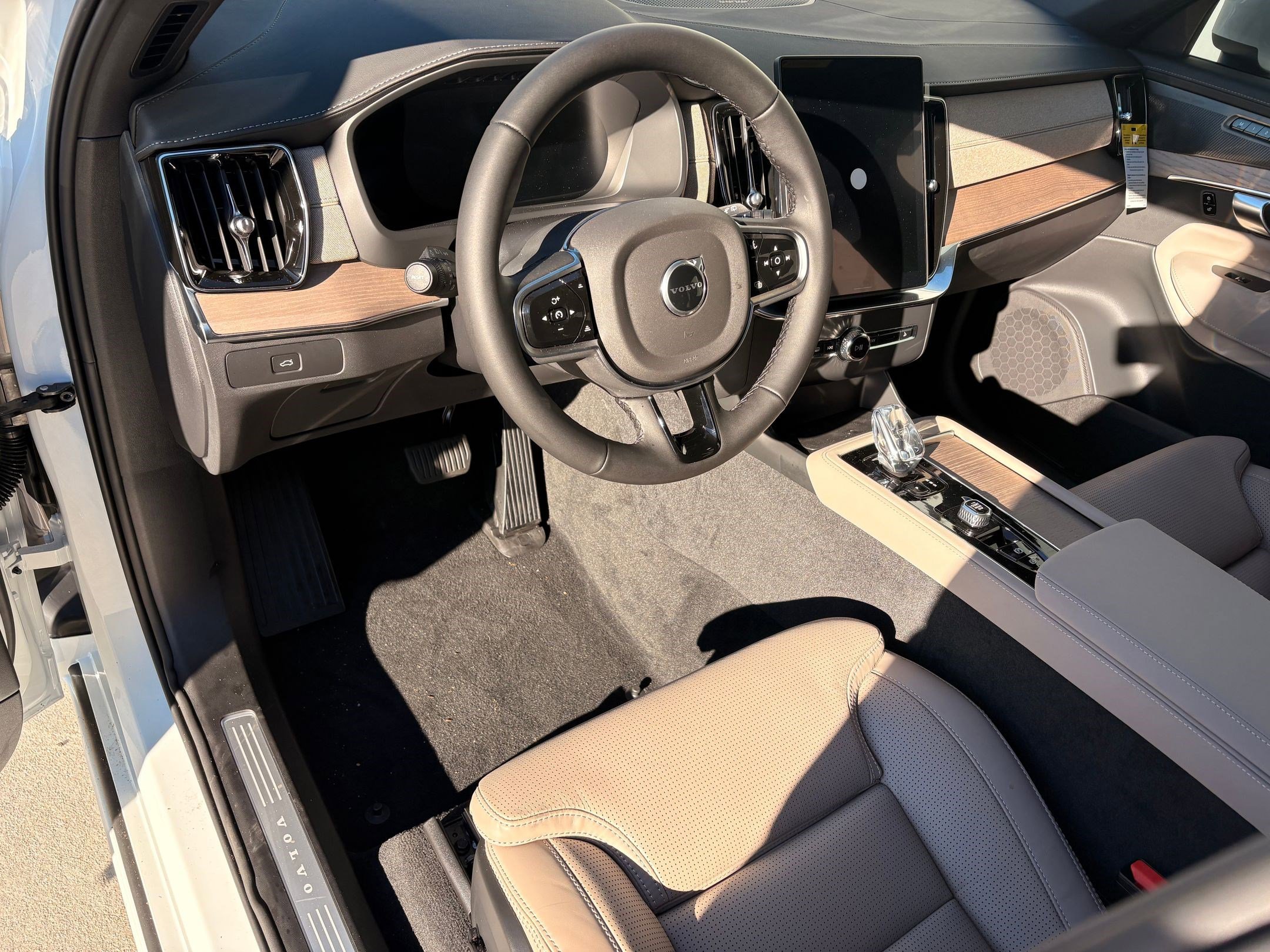 2026 Volvo XC90 photo 4