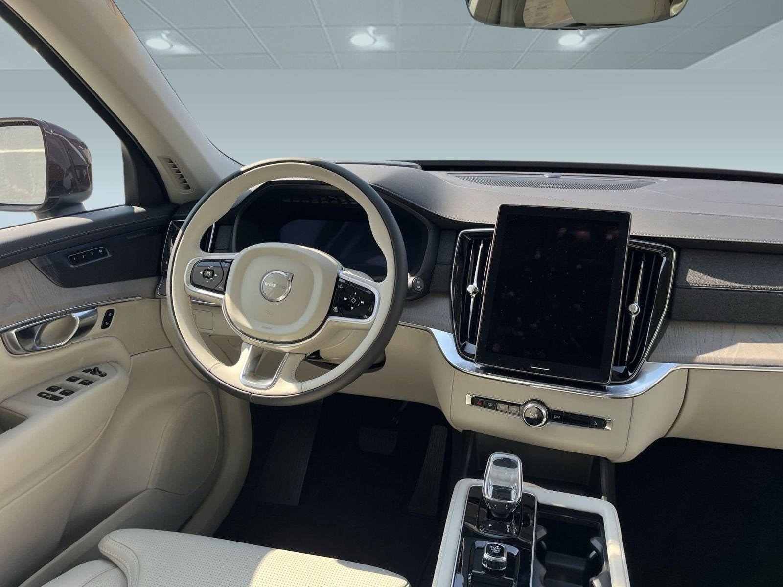 2026 Volvo XC90 Ultra - Photo 24