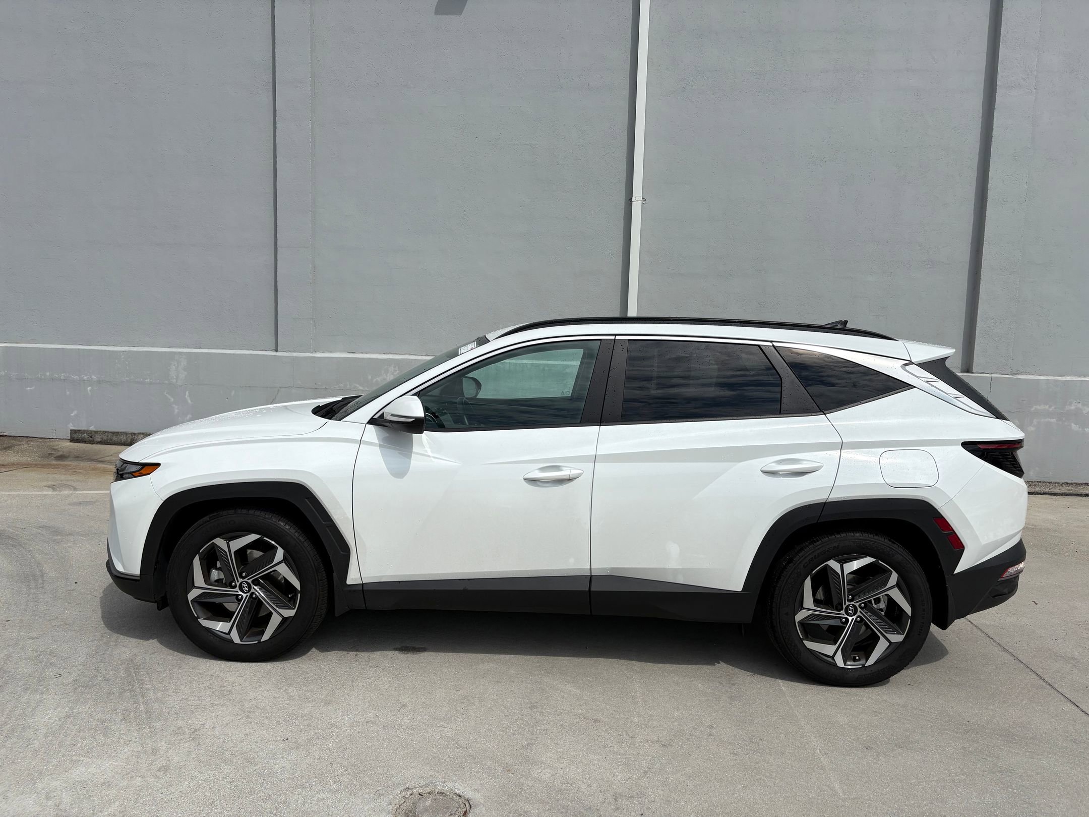 2022 Hyundai Tucson SEL Convenience photo 2