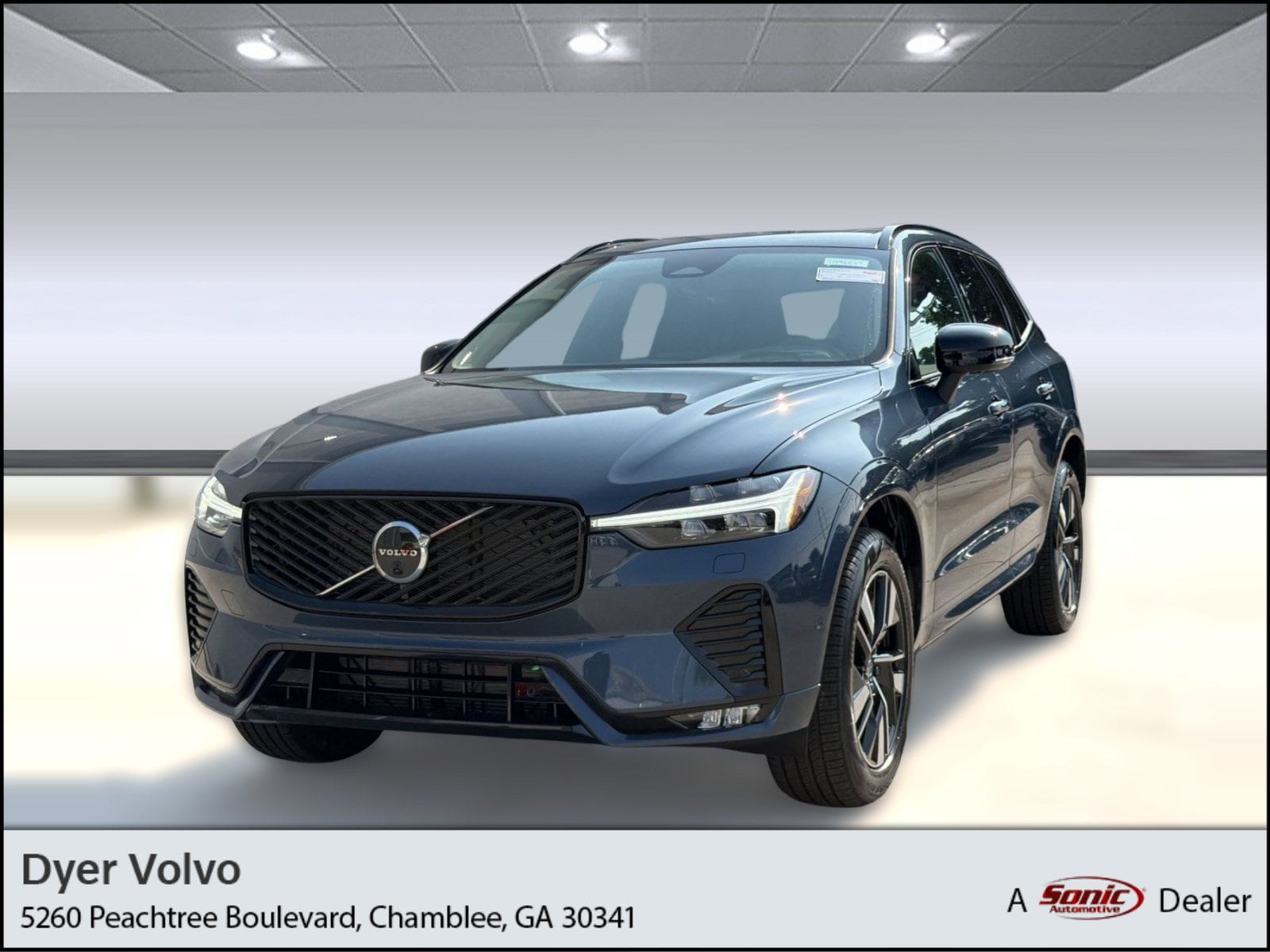 2026 Volvo XC60 B5 Plus