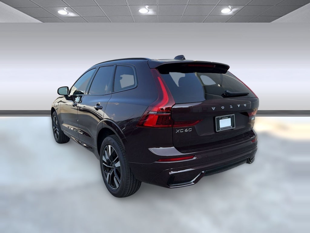 New 2026 Volvo XC60 B5 Plus SUV