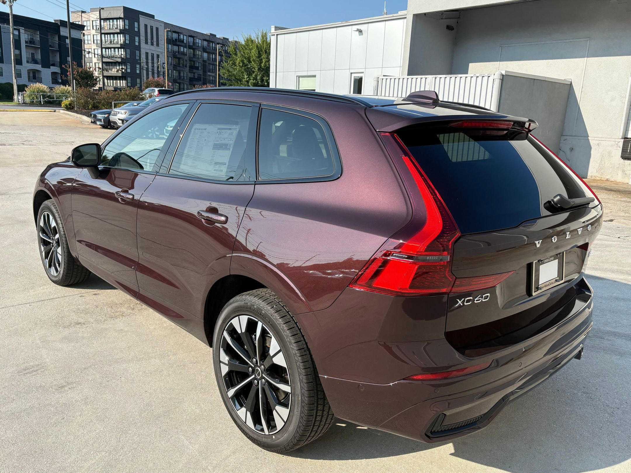 2026 Volvo XC60 B5 Plus photo 3