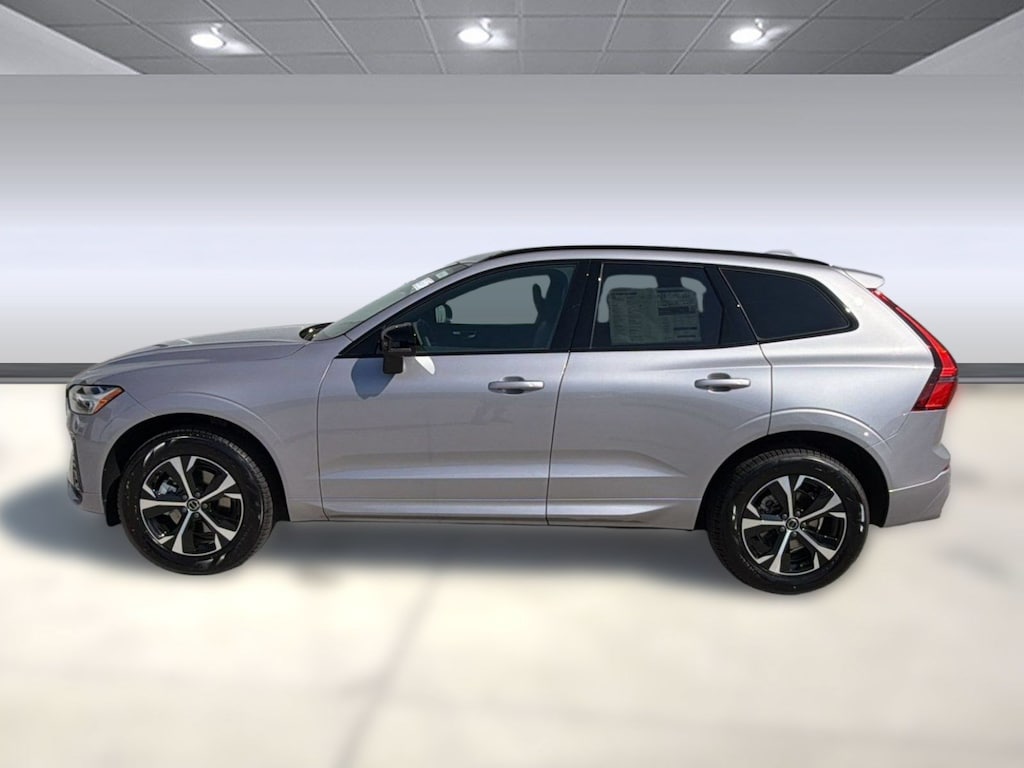 New 2026 Volvo XC60 B5 Core SUV