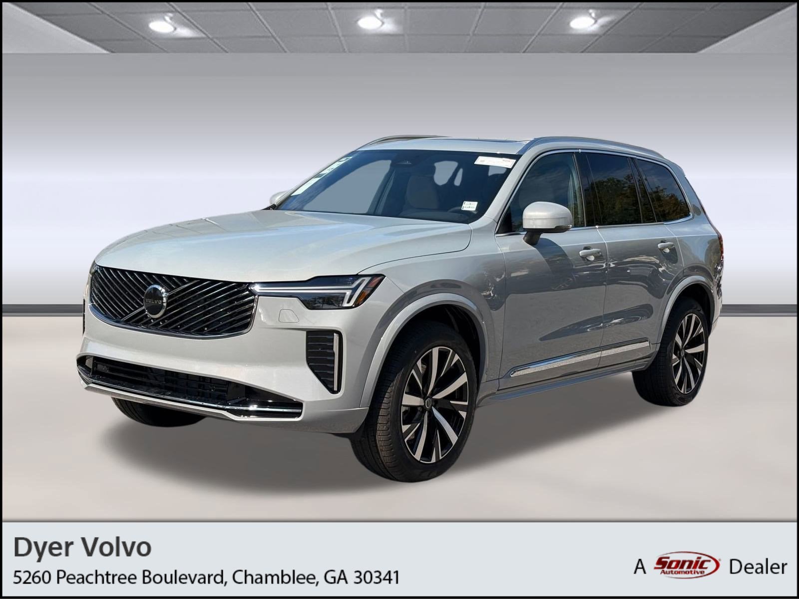 2026 Volvo XC90 Core's photo