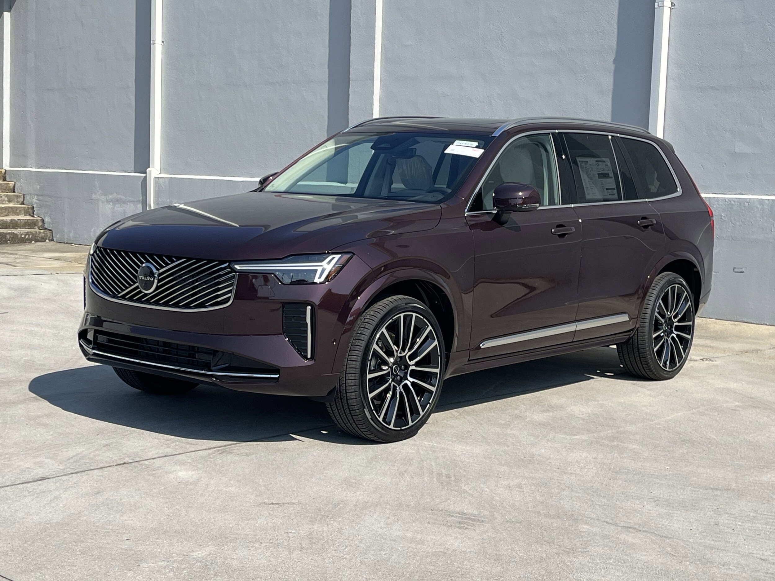 2026 Volvo XC90 B5 photo 3