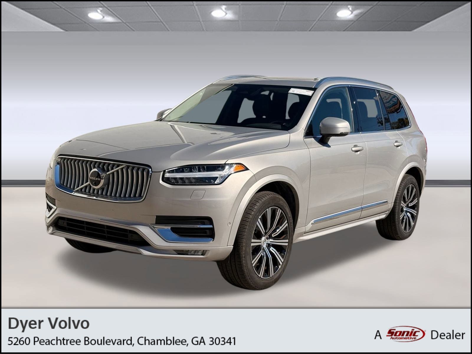 2025 Volvo XC90 Plus's photo