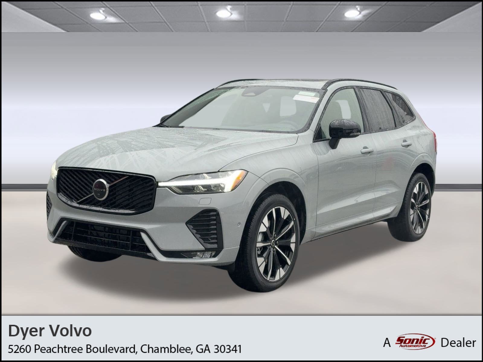 2026 Volvo XC60 Plus's photo
