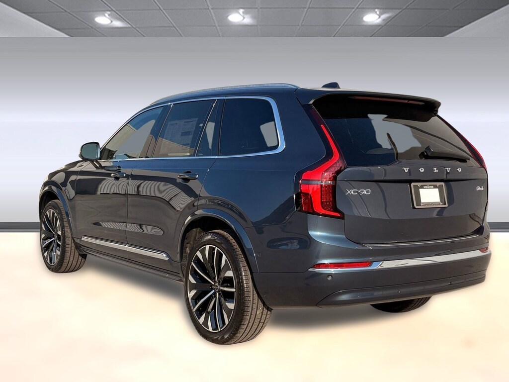 New 2026 Volvo XC90 B6 Plus 7-Seater SUV