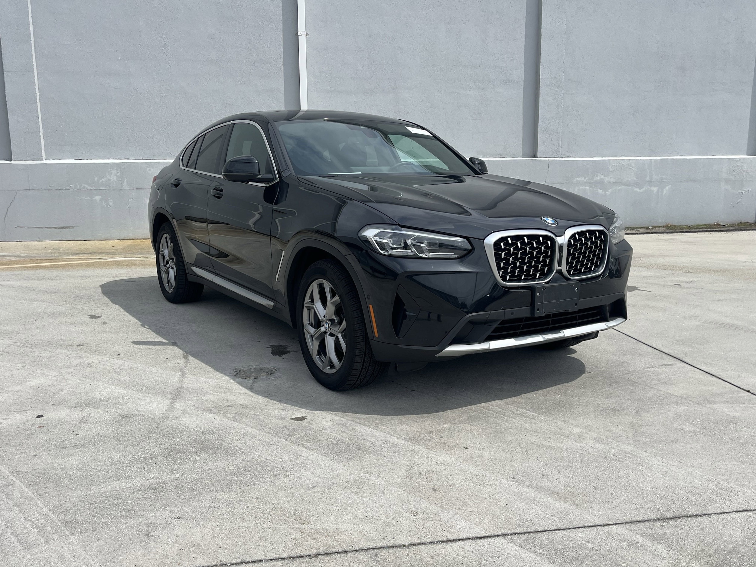 Used 2024 BMW X4 30i with VIN 5UX33DT03R9V55846 for sale in Chamblee, GA