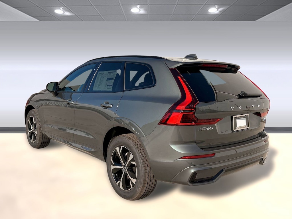 New 2026 Volvo XC60 B5 Core SUV