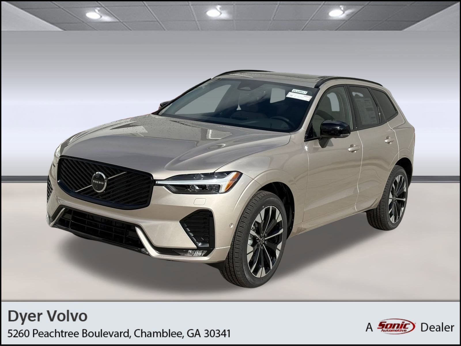 2026 Volvo XC60 Plus's photo