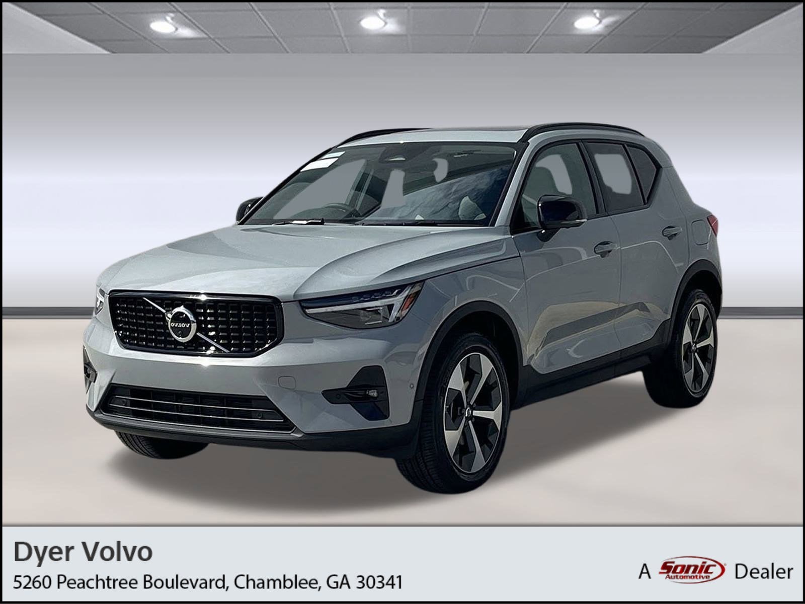 2026 Volvo XC40 Plus's photo