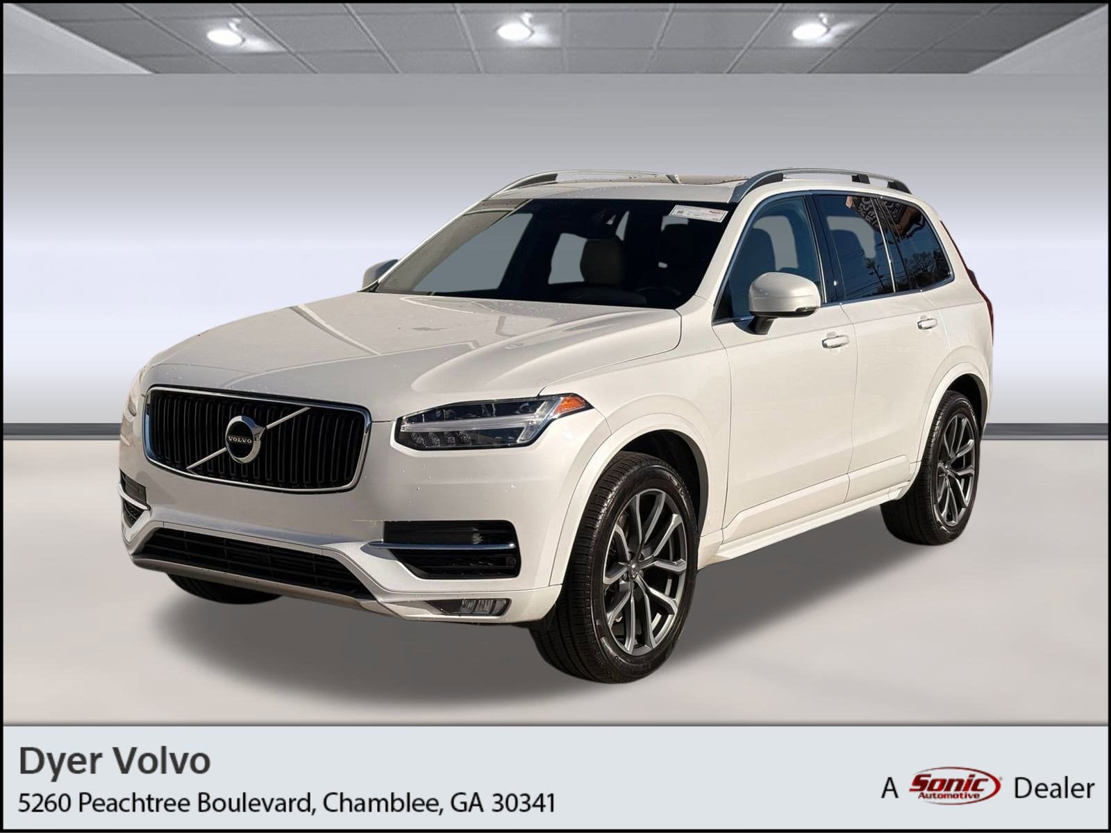 2018 Volvo XC90 Momentum's photo