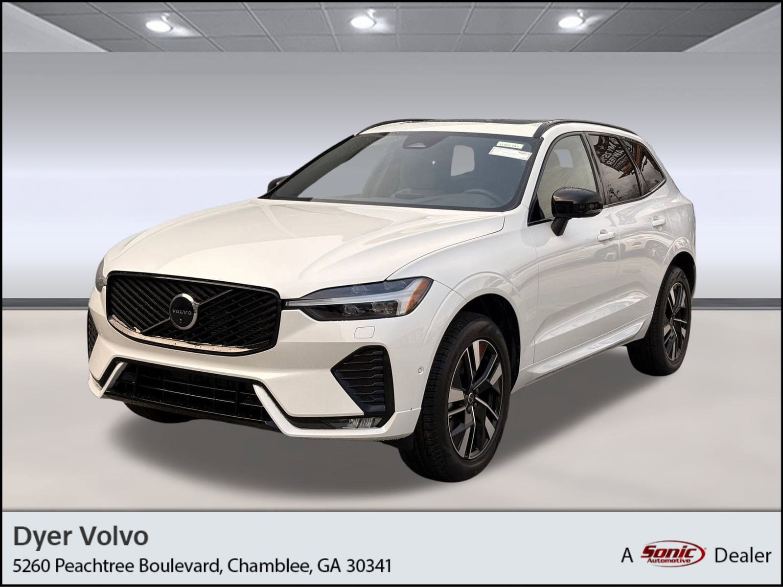 2026 Volvo XC60 Plus's photo