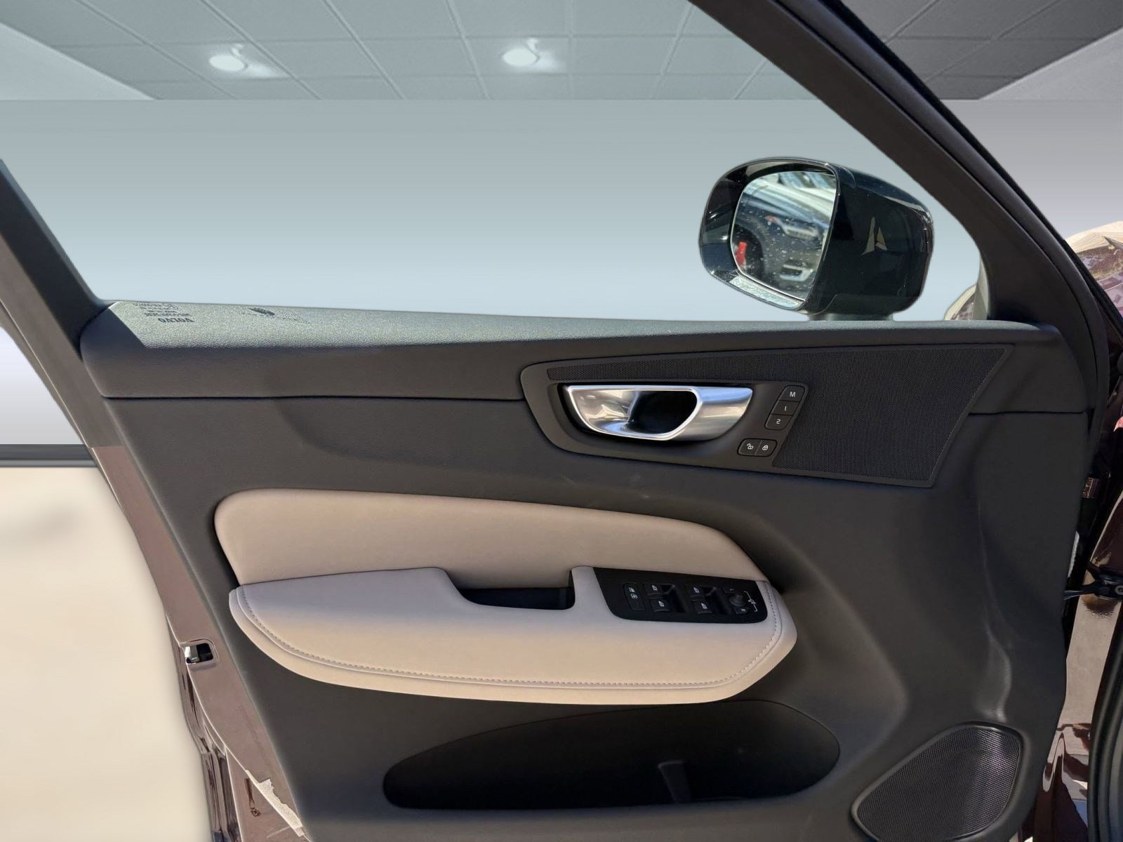 2026 Volvo XC60 Core - Photo 12