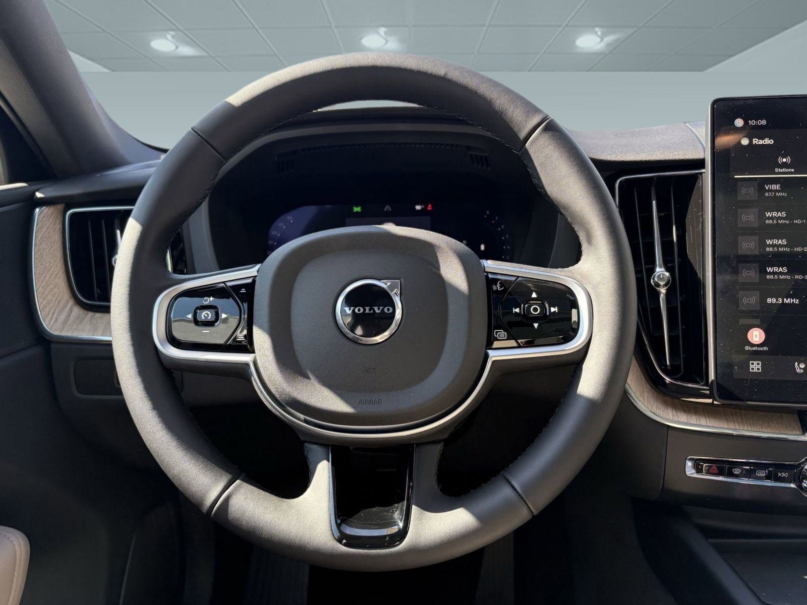 2026 Volvo XC60 Core - Photo 16
