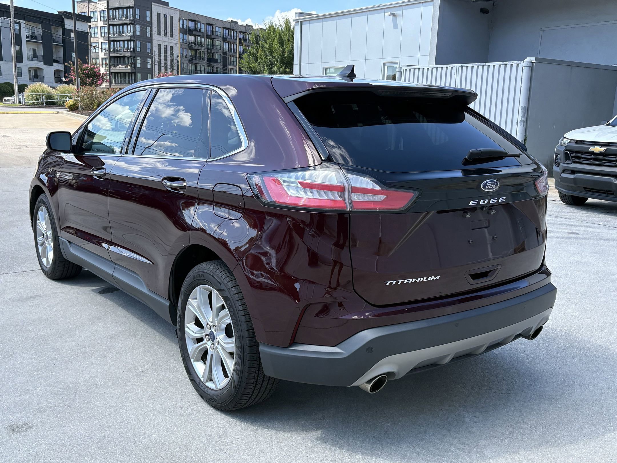 2021 Ford Edge Titanium photo 3