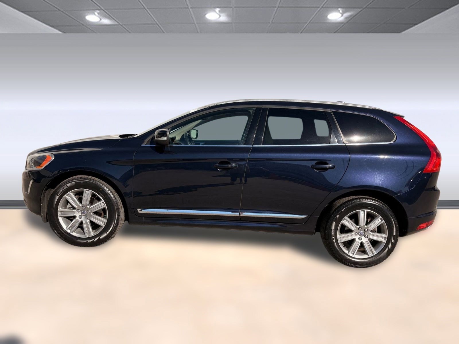 Used 2017 Volvo XC60 T5 Inscription with VIN YV440MRUXH2016380 for sale in Chamblee, GA