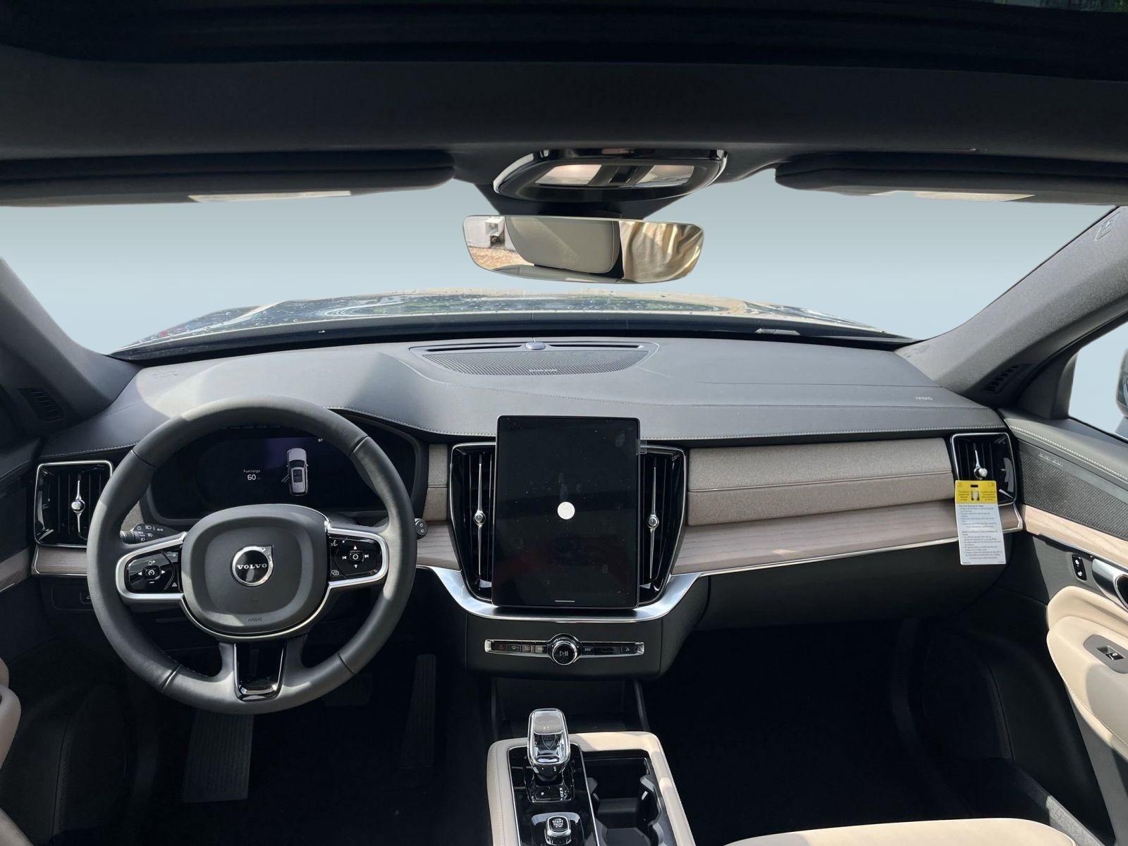 2026 Volvo XC90 Plus - Photo 17