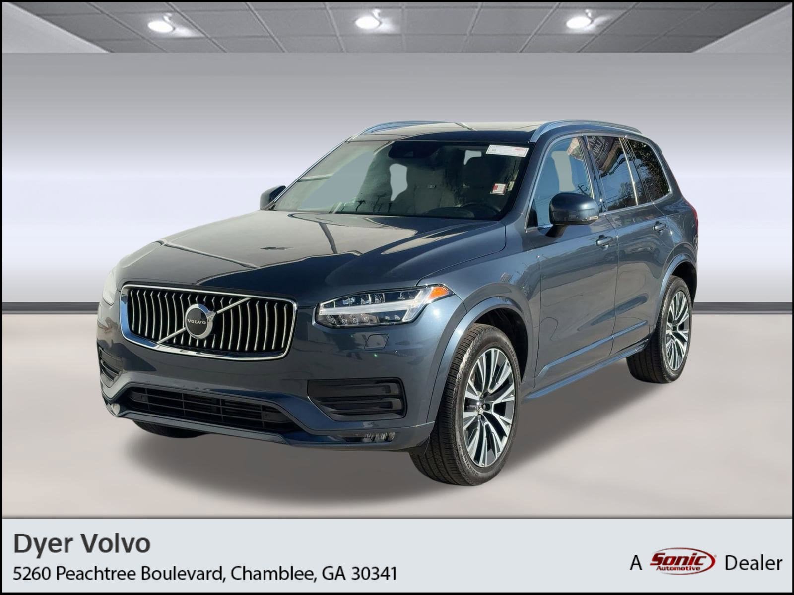 2021 Volvo XC90 Momentum's photo