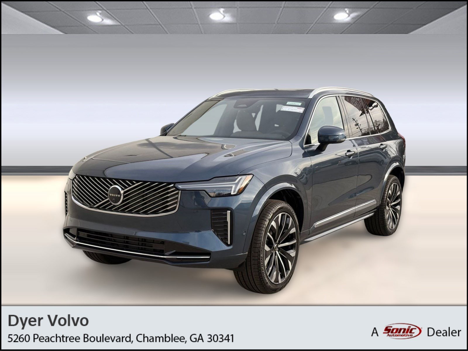 2026 Volvo XC90 Plus's photo