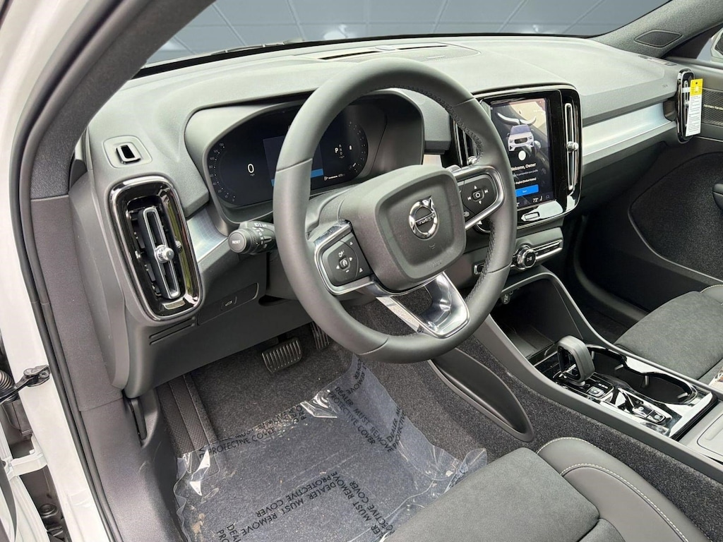 New 2026 Volvo XC40 B5 Ultra Black Edition SUV
