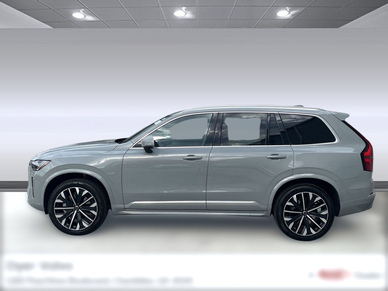 2026 Volvo XC90 B5 Core photo 2