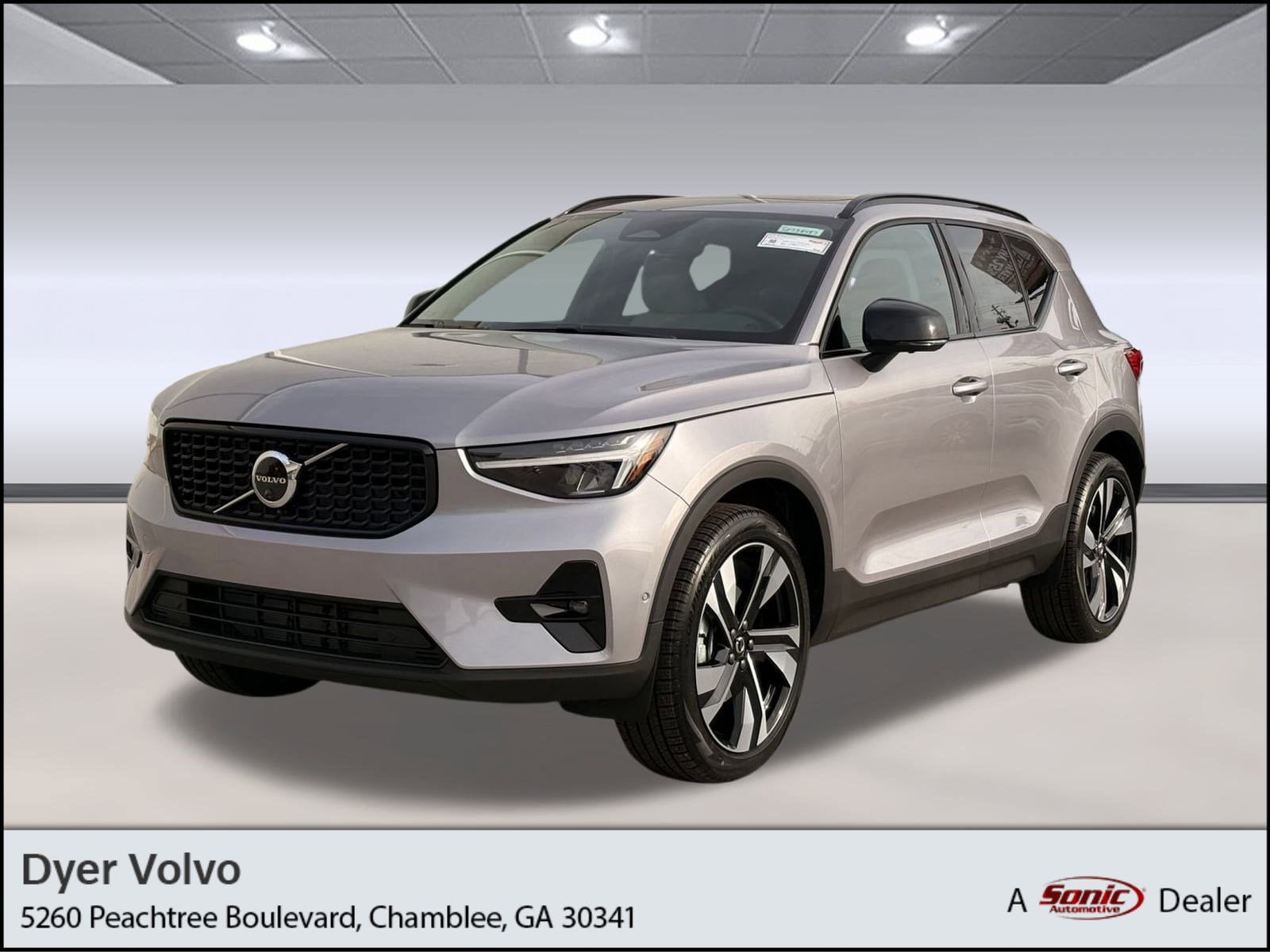 2026 Volvo XC40