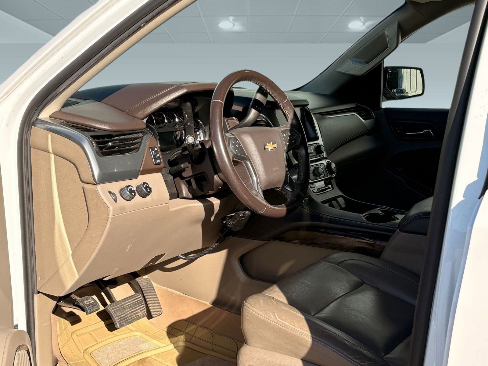 2018 Chevrolet Tahoe LT photo 4