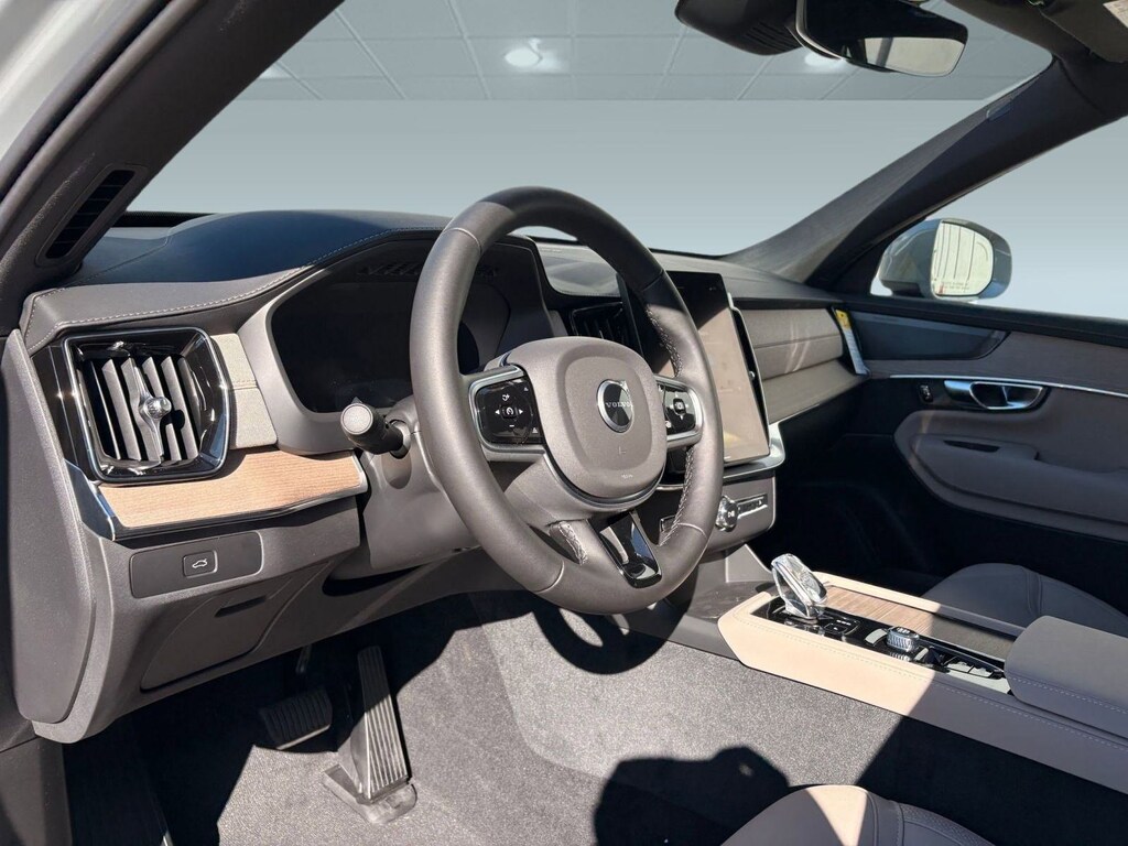 New 2026 Volvo XC90 B6 Plus 7-Seater SUV