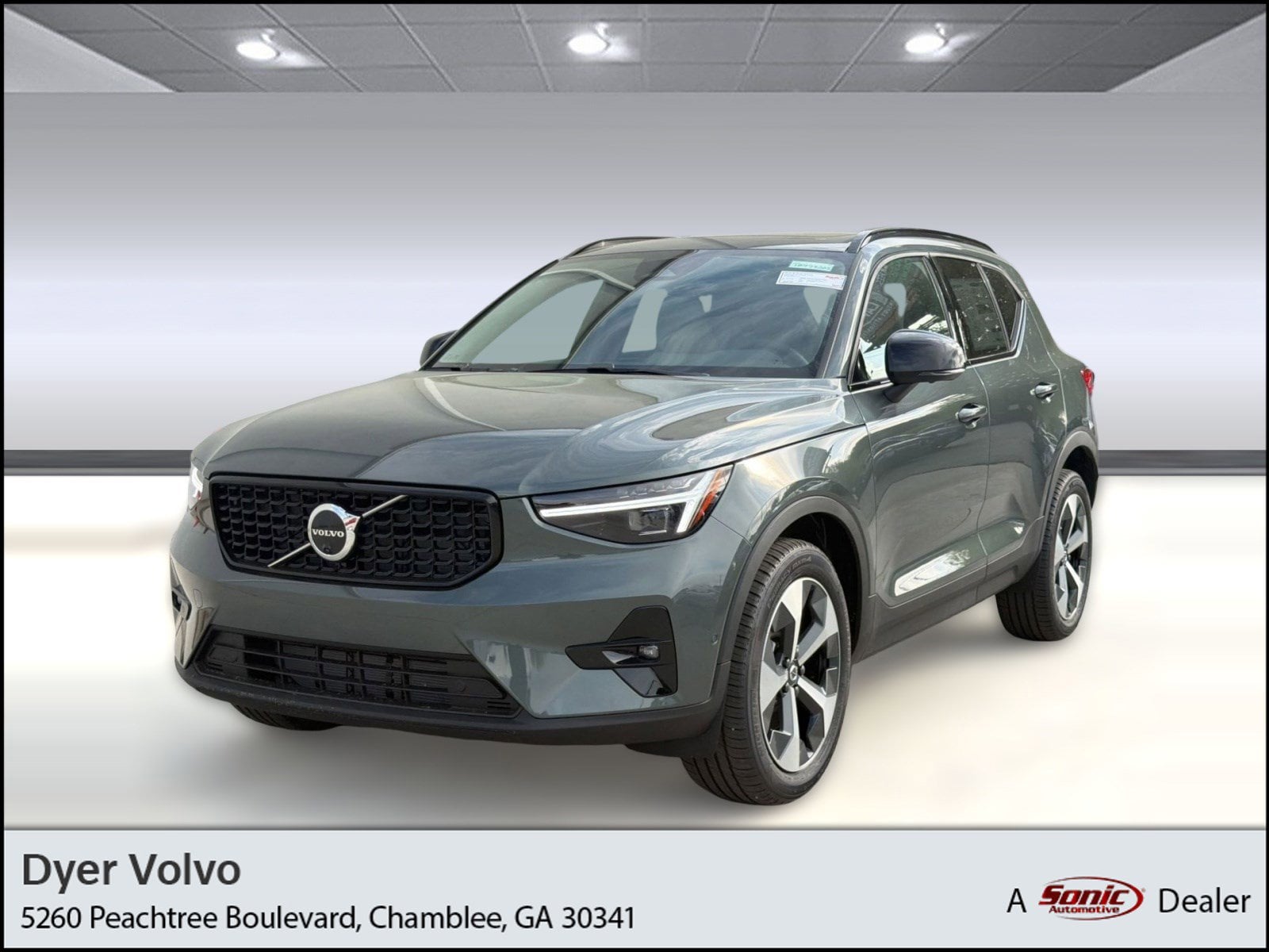 2026 Volvo XC40 B5 Plus Dark AWD's photo