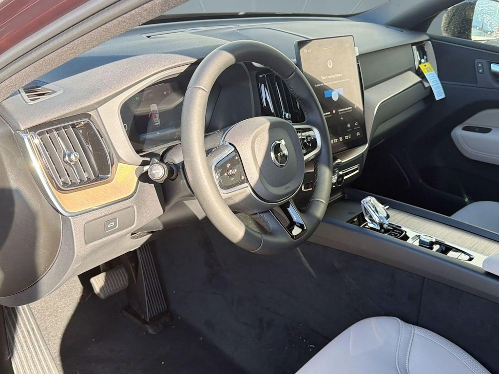 New 2026 Volvo XC60 B5 Core SUV